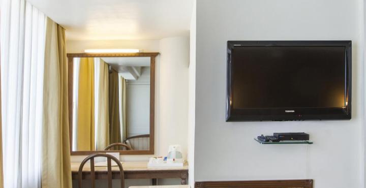 Comfort Inn President Near Ahmedabad Junction Station Екстериор снимка