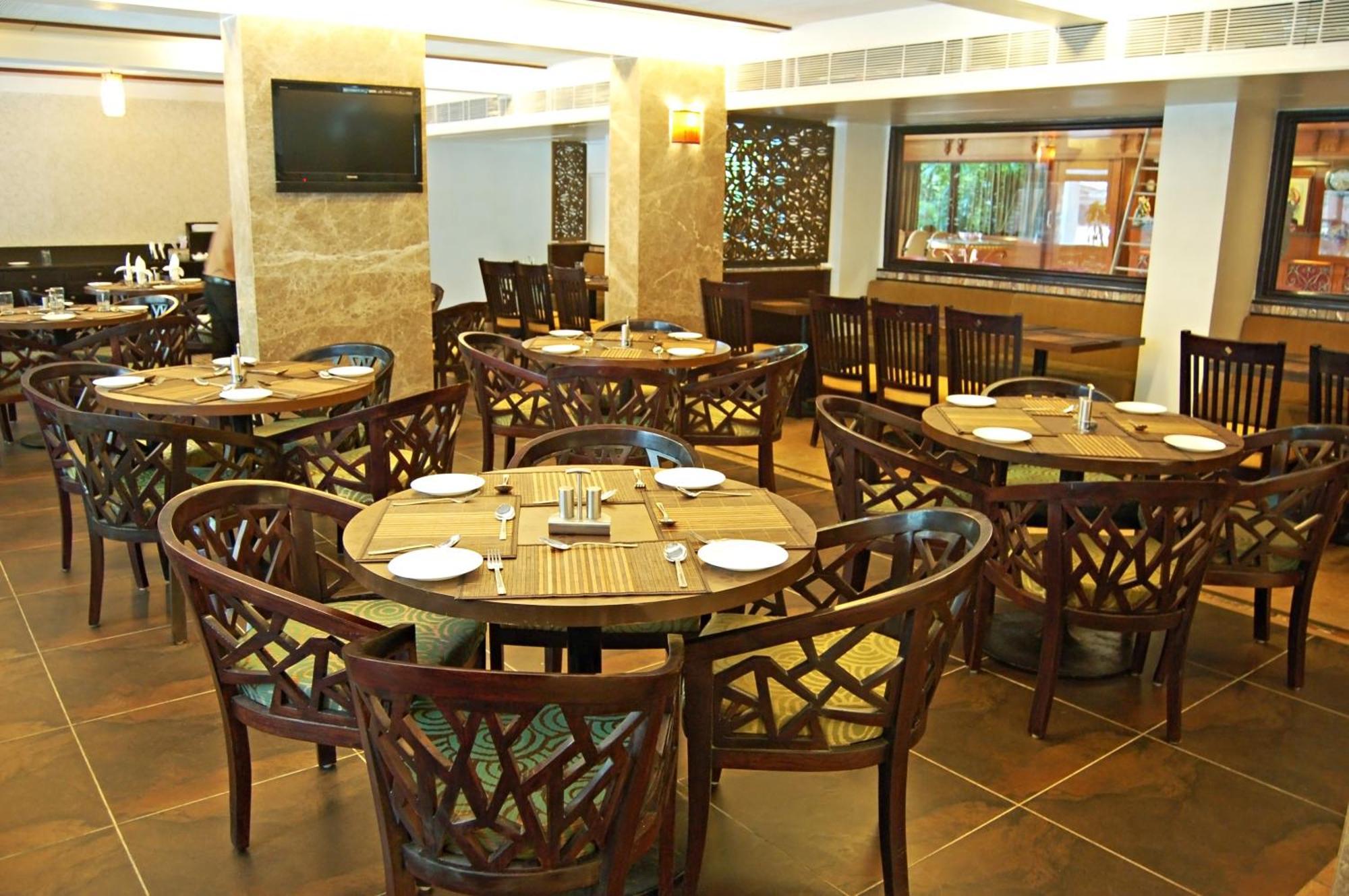 Comfort Inn President Near Ahmedabad Junction Station Екстериор снимка