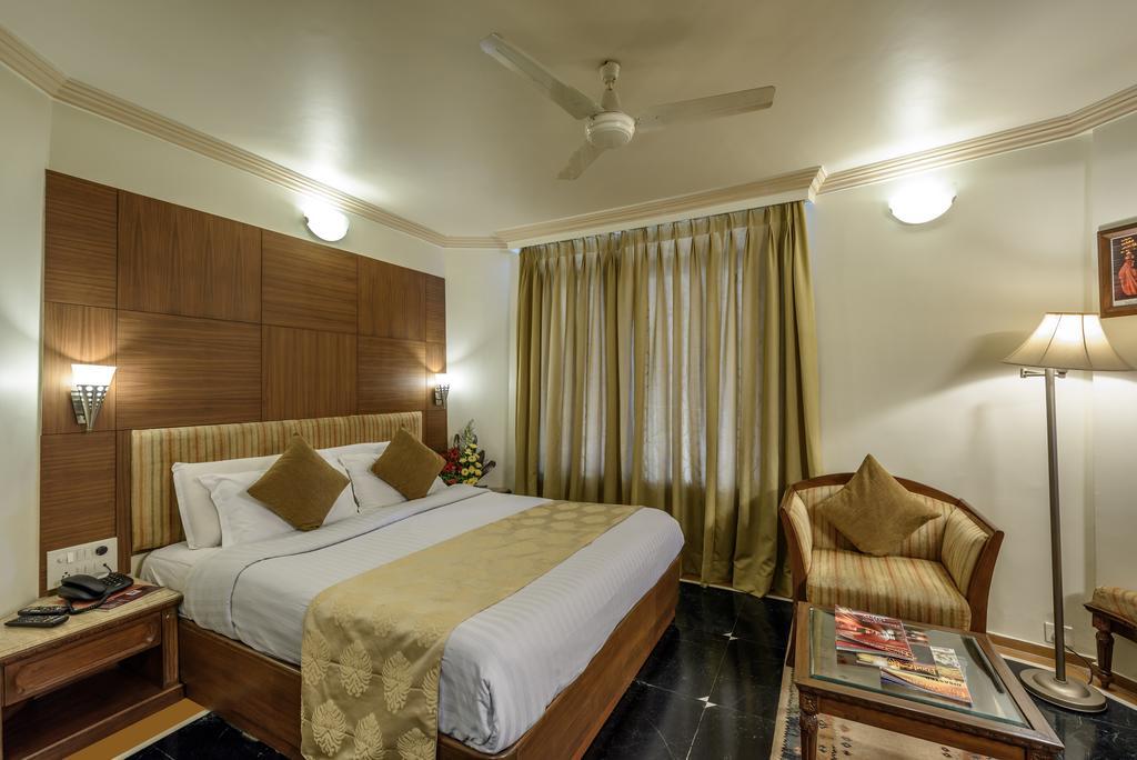 Comfort Inn President Near Ahmedabad Junction Station Екстериор снимка