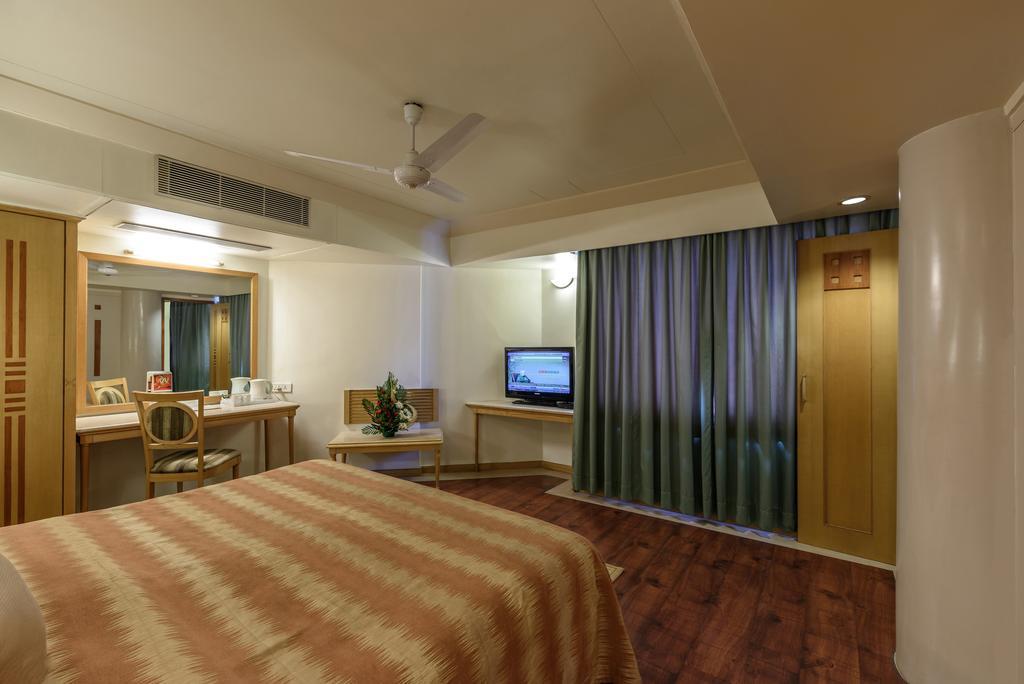 Comfort Inn President Near Ahmedabad Junction Station Екстериор снимка