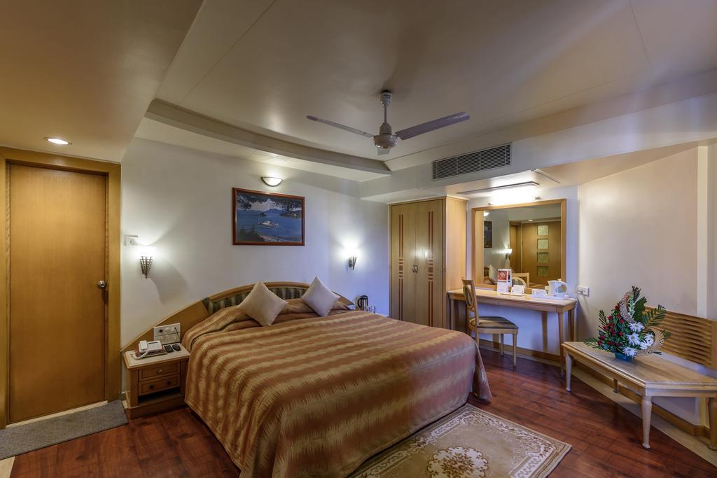 Comfort Inn President Near Ahmedabad Junction Station Екстериор снимка