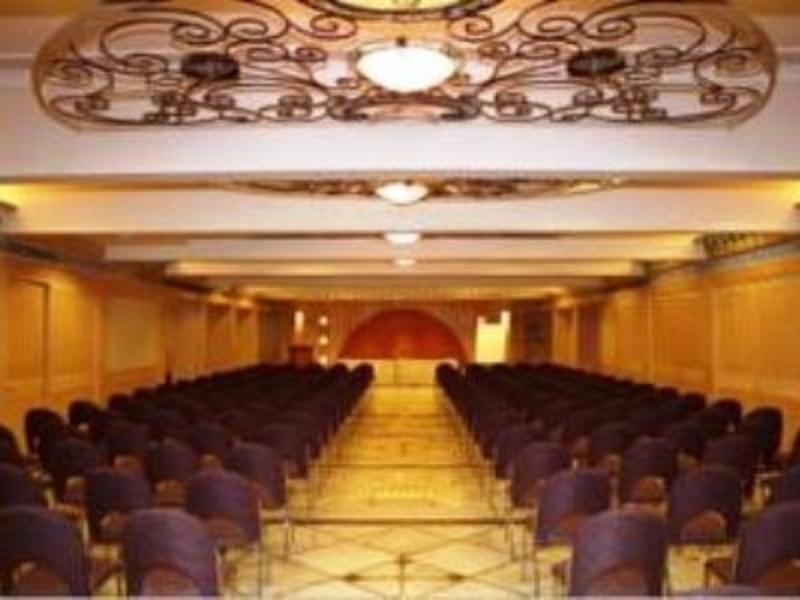 Comfort Inn President Near Ahmedabad Junction Station Екстериор снимка